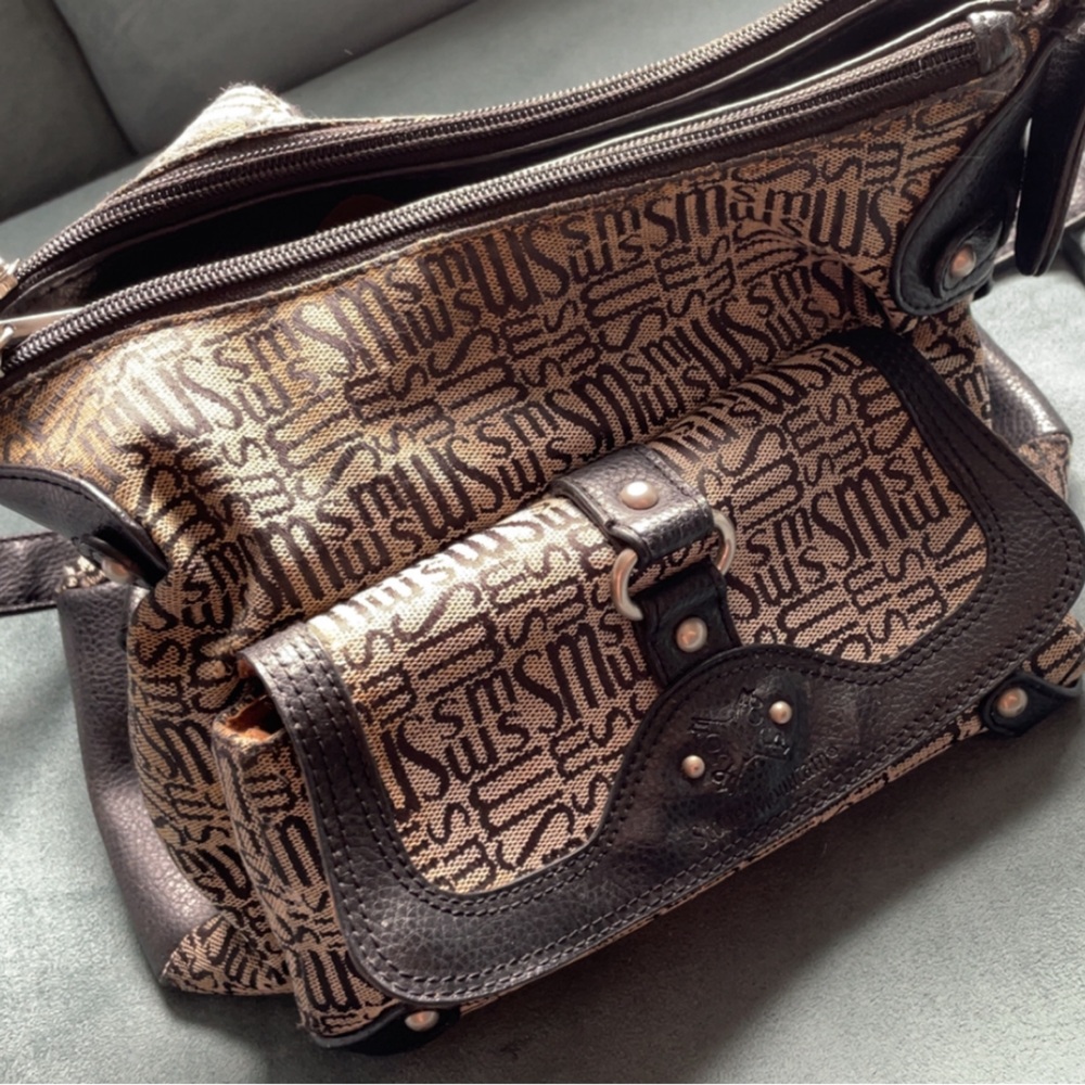 Stone Mountain Accessories Black and Brown Shoulder Bag